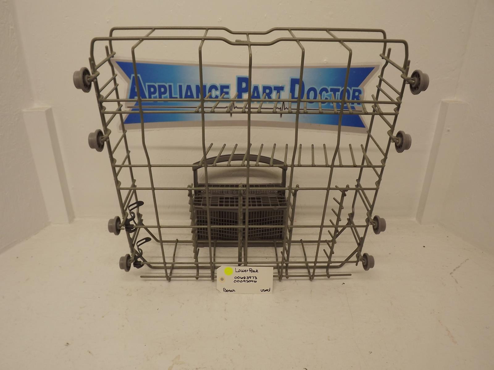 Bosch Dishwasher 00683973 00093046 Lower Rack Used Bosch Dishwasher 00683973 00093046 Lower Rack Used